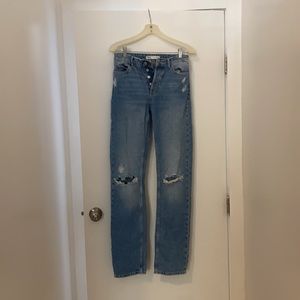 LIKE NEW - Zara straight leg ripped jeans
